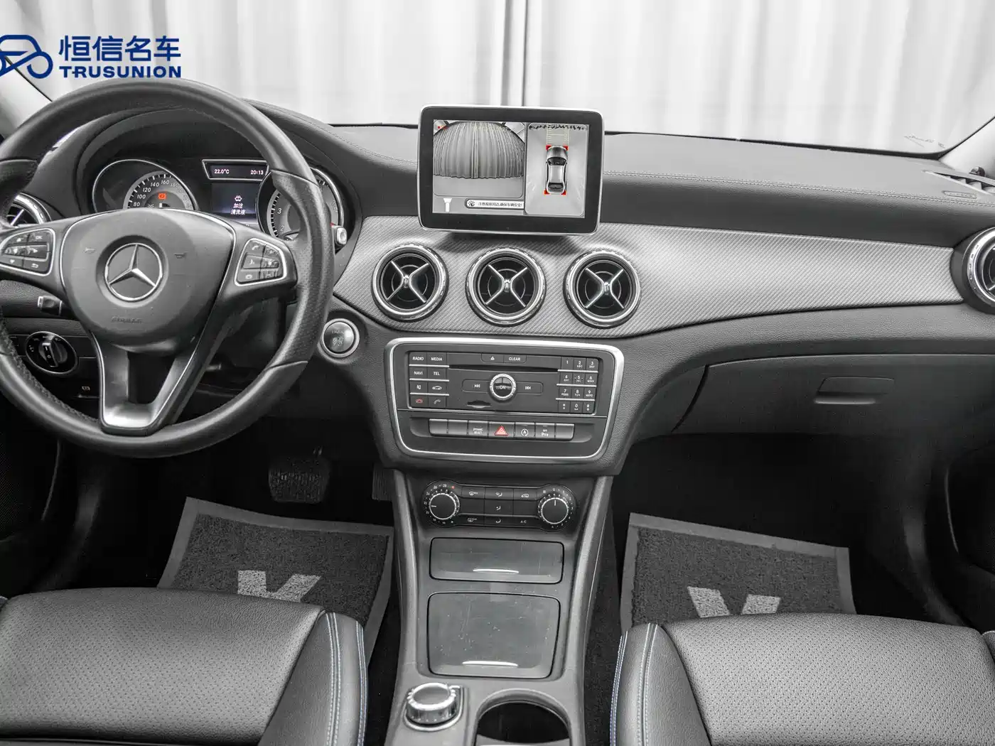 Mercedes-Benz GLA 2016 GLA 200 Fashion фото 12
