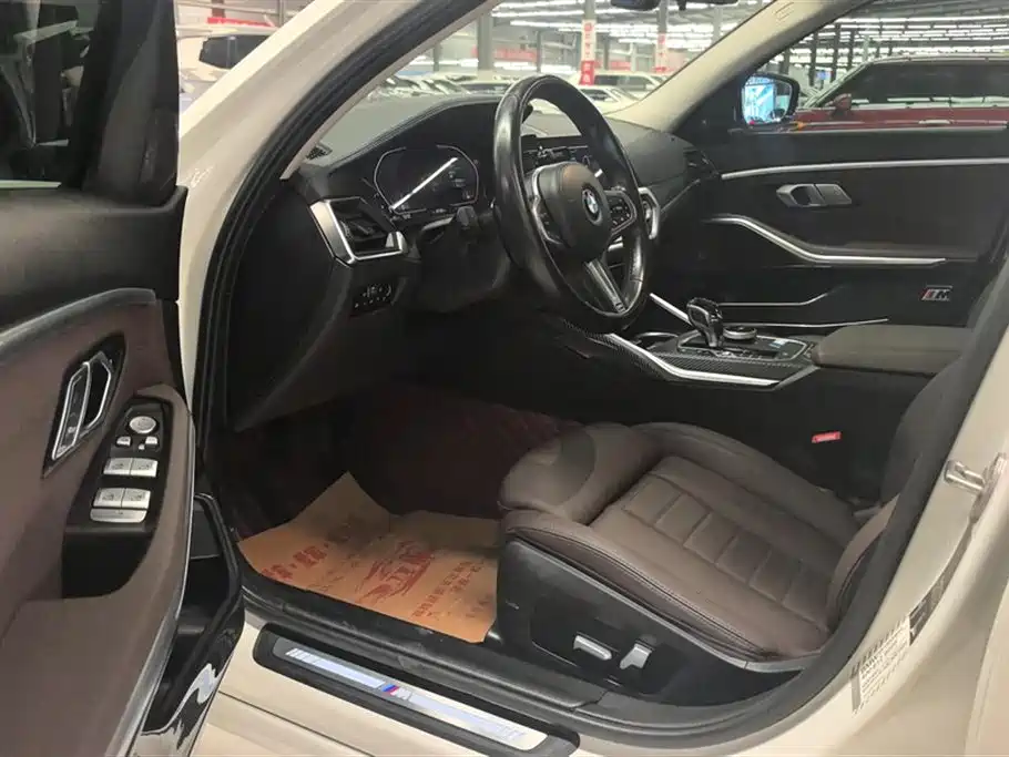 BMW 3 Series 2021 Second Facelift 320Li M Sport Package фото 9