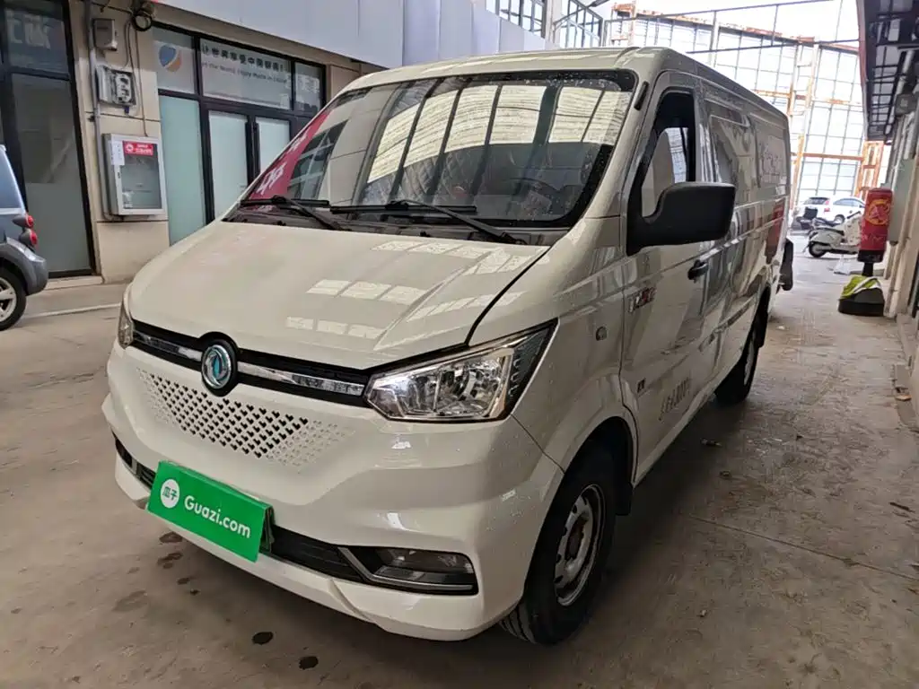 Dongfeng Yufeng Yufeng EM26 2024 2023 Model Premium Edition 41.86kWh CATL