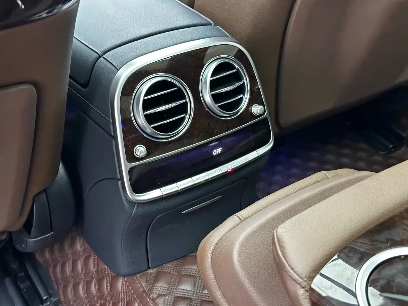 Mercedes-Benz S-Class 2020 S 350 L Premium Edition Collector's Version фото 16