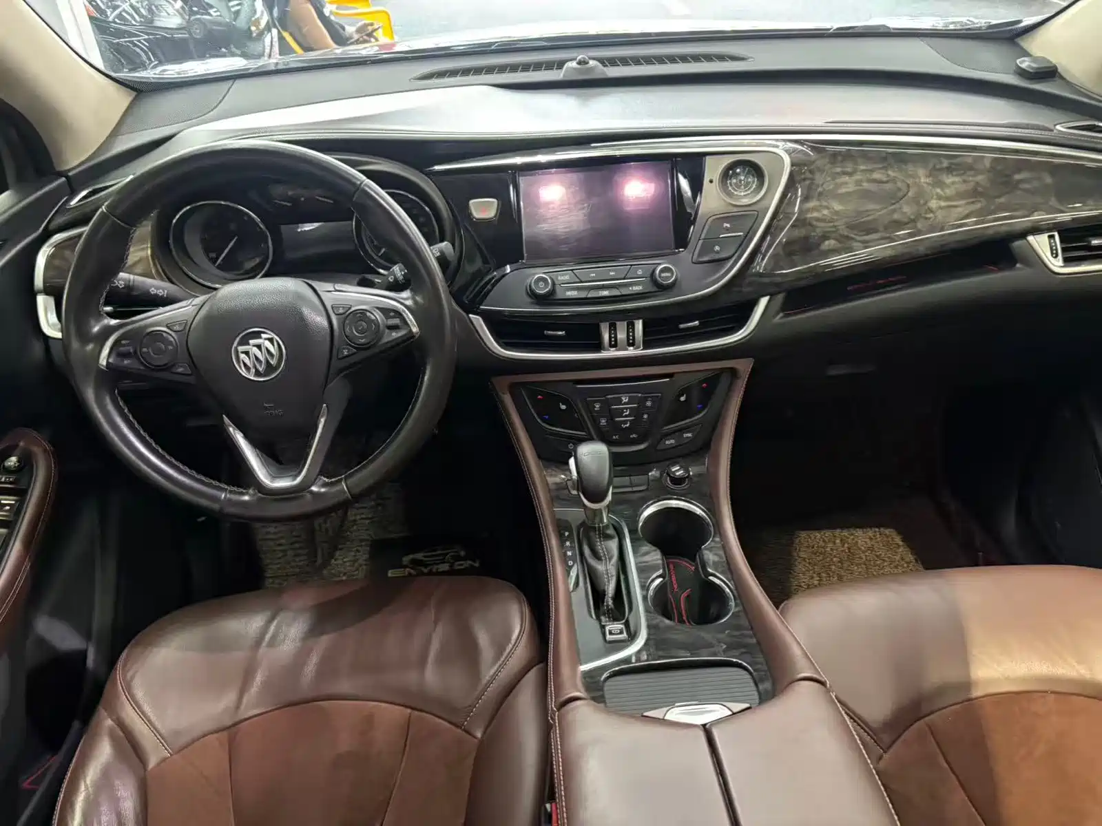 Фото 8 - Buick Envision Plus