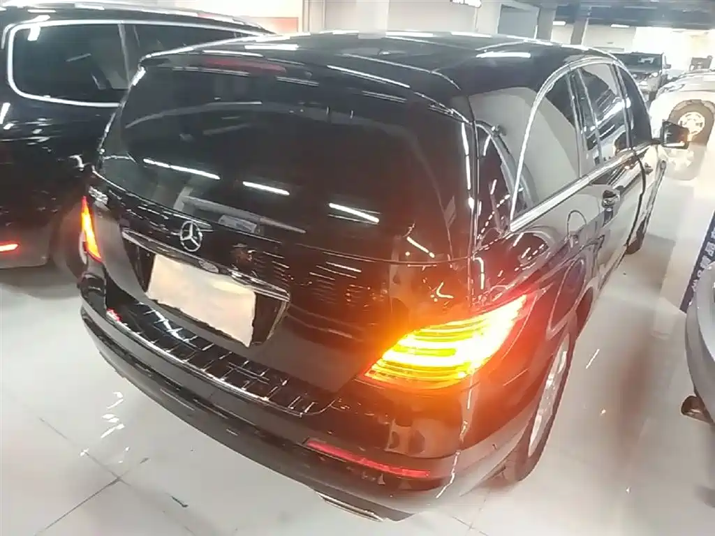 Mercedes-Benz R-Class 2015 R 320 4MATIC Luxury фото 7