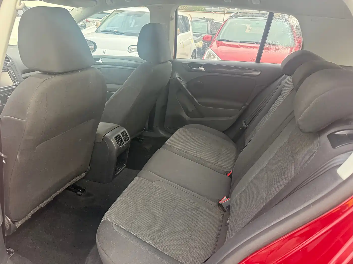 Volkswagen Golf 2012 1.6 Automatic Comfort Type фото 5