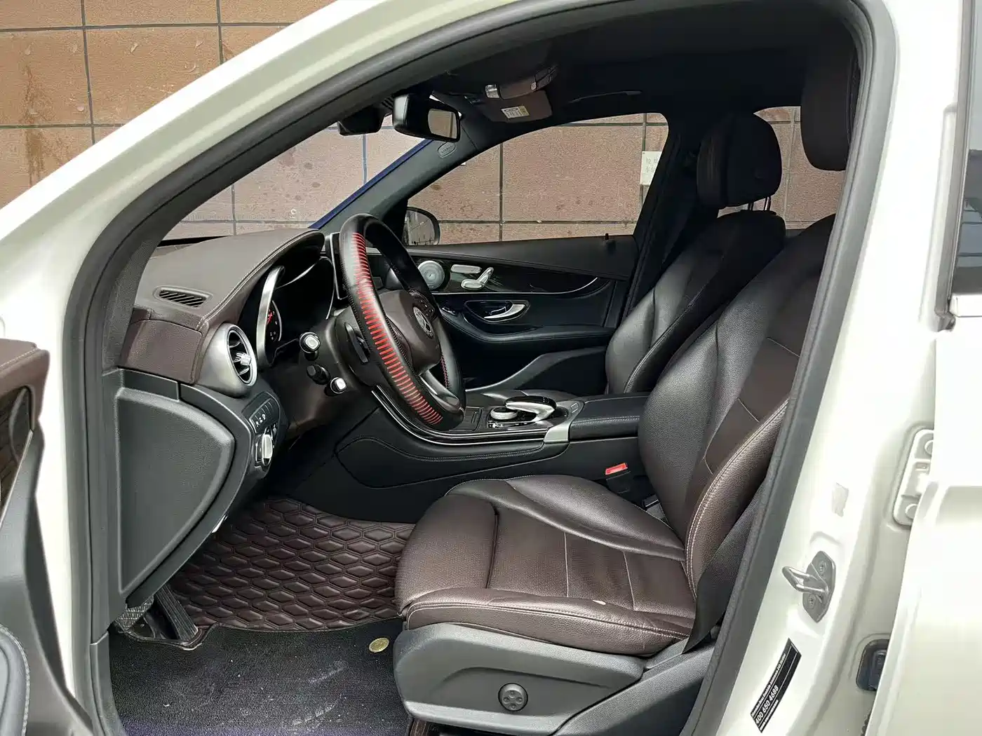 Mercedes-Benz GLC 2019 Facelift GLC 260 L 4MATIC Luxury фото 9