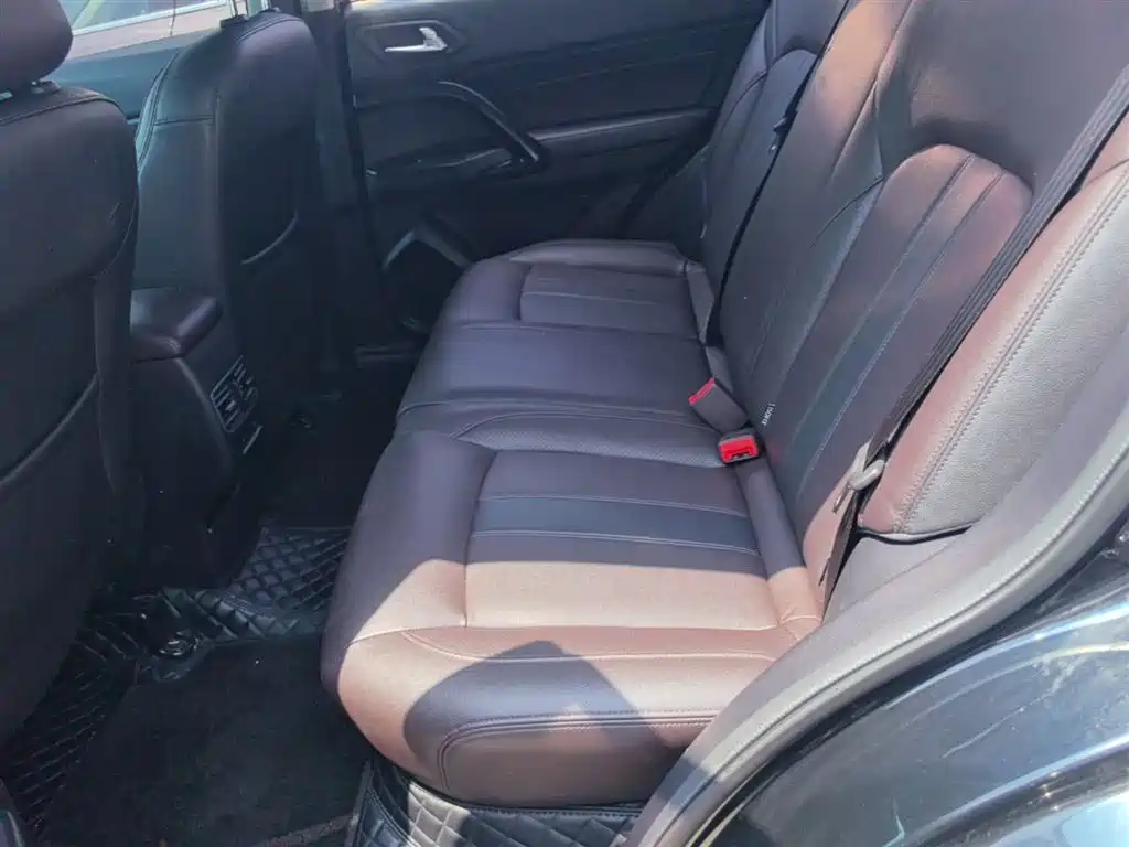 GAC Trumpchi Trumpchi GS4 2018 235T Manual 2WD Elite Edition фото 17