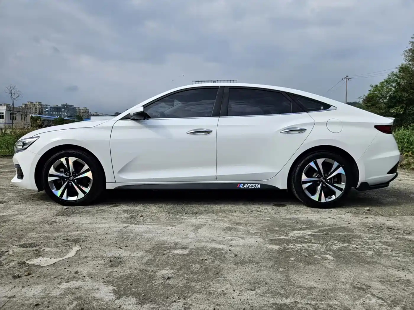 Hyundai Fista 2019 280TGDi Sport Edition China VI фото 4