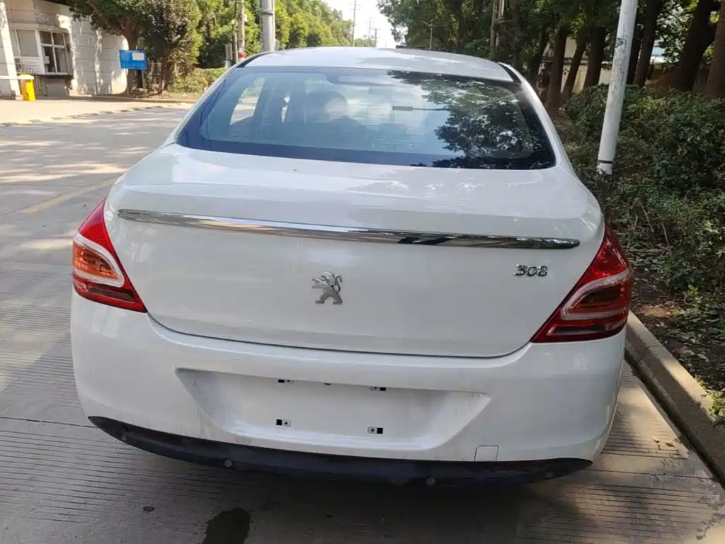 Peugeot 308 2017 2014 Model Joy Edition Classic 1.6L Manual Superior Style
