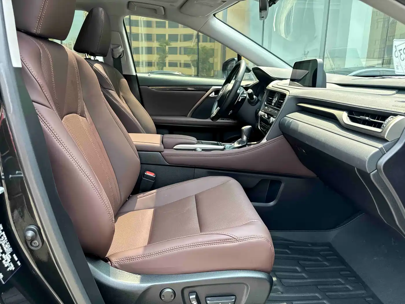 Lexus RX 2020 Facelift 300 2WD Elite Edition фото 5