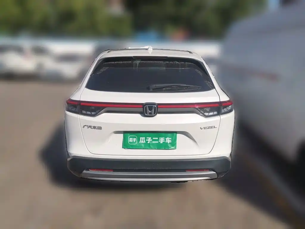 Фото 3 - Honda Vezel
