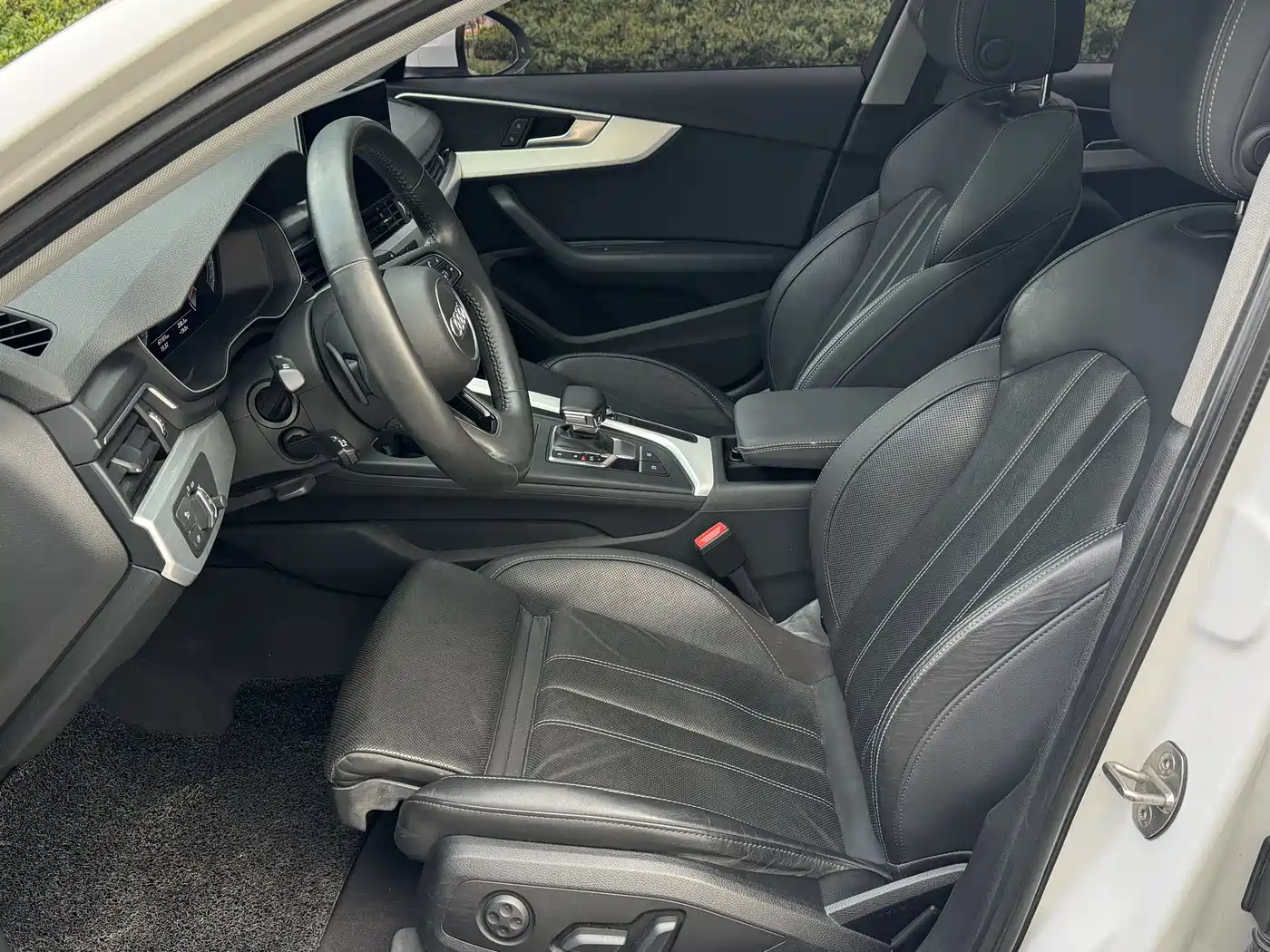 Audi A4L 2020 40 TFSI Fashion Dynamic Edition фото 22