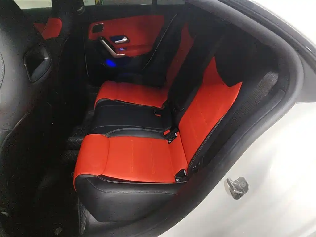 Mercedes-Benz CLA AMG 2024 Facelift AMG CLA 35 4MATIC фото 24