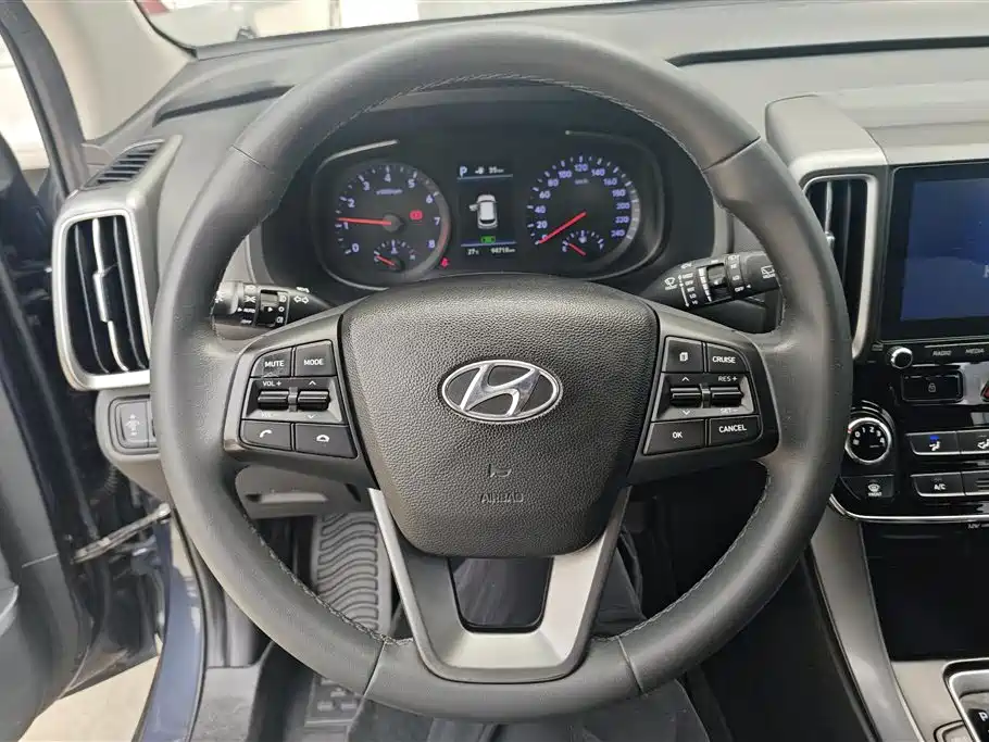 Hyundai Beijing Hyundai ix35 2018 2.0L Automatic 2WD Zhiyong·Enjoyment Edition фото 15
