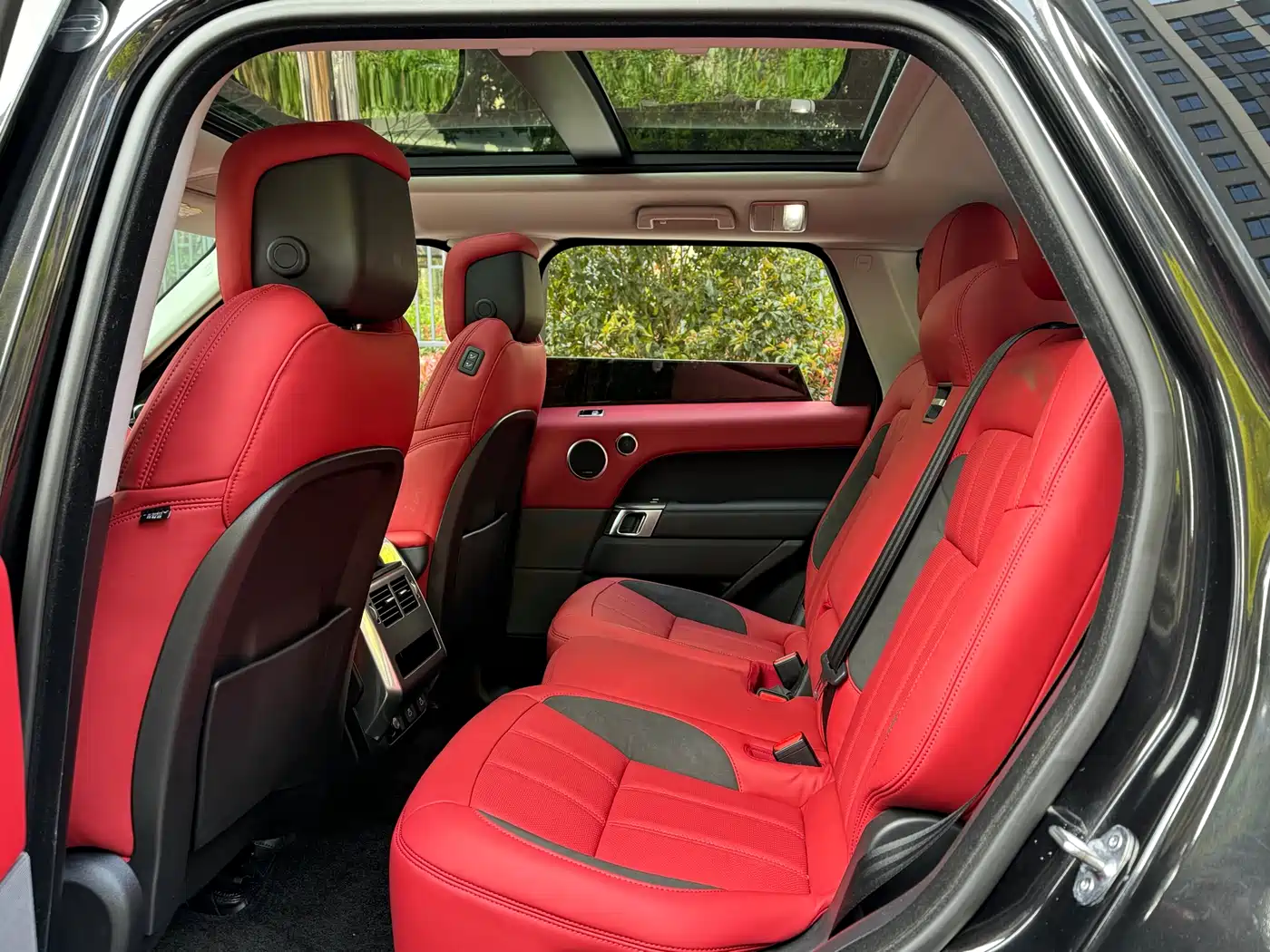 Land Rover Range Rover Sport 2021 3.0 L6 SE фото 8