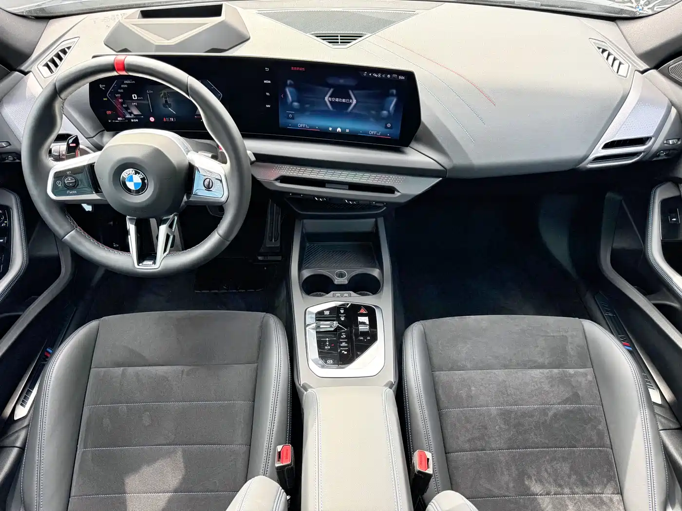 BMW M235L 2025 M235L фото 9