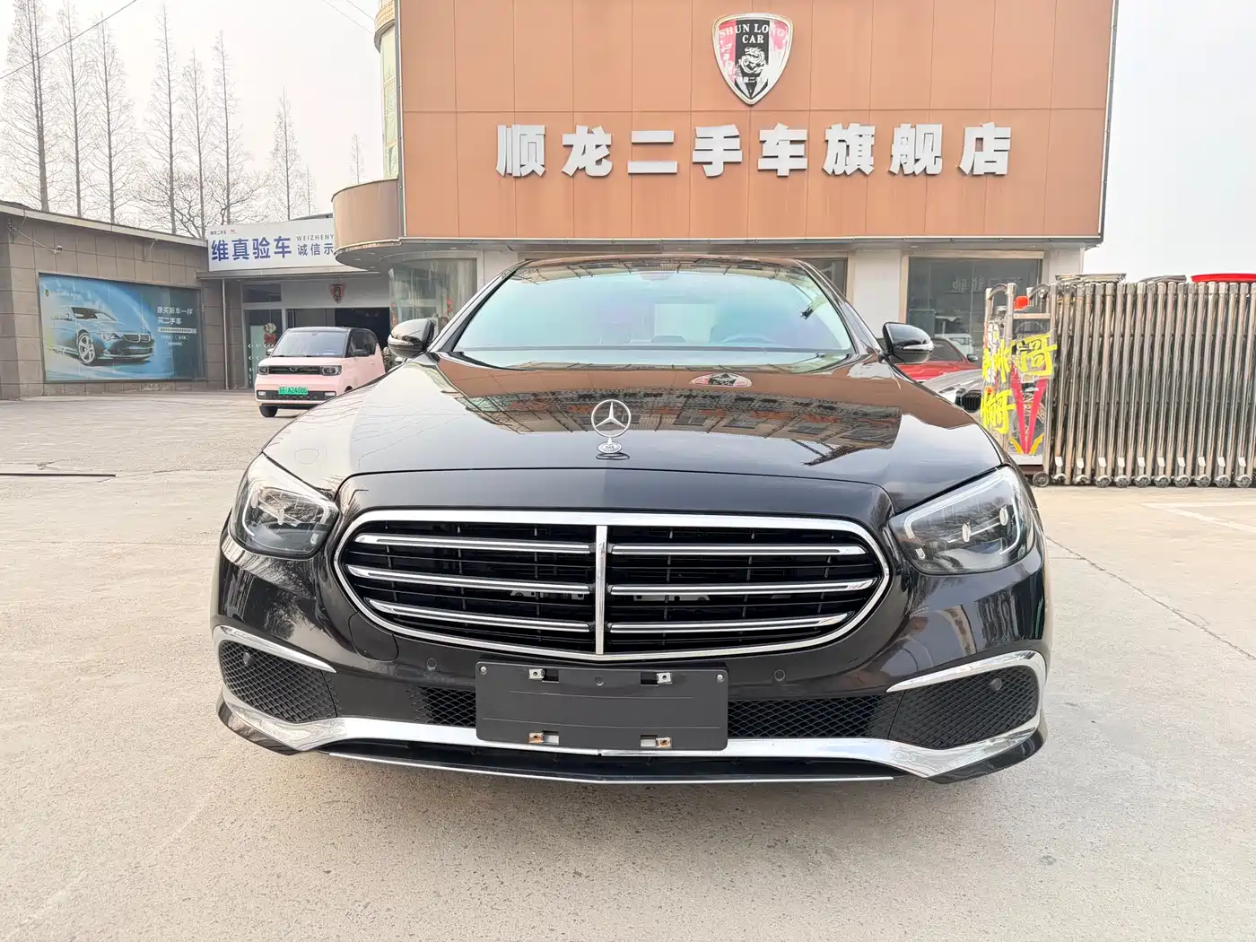 Mercedes-Benz E-Class 2023 E 260 L Sport фото 2