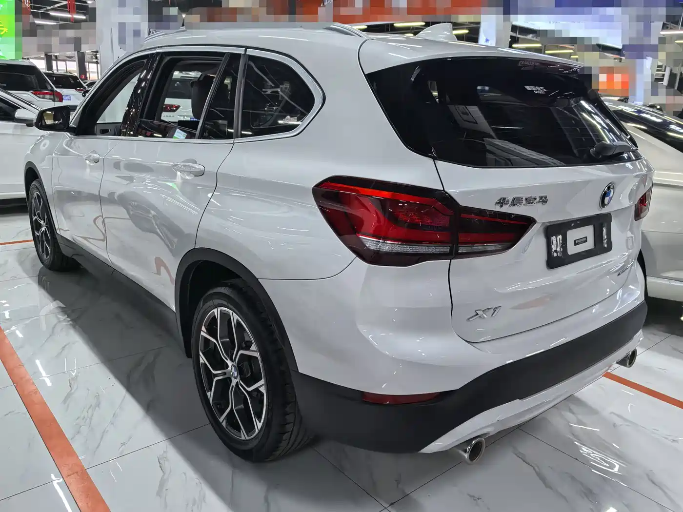 BMW X1 2020 sDrive25Li Leading Model фото 4