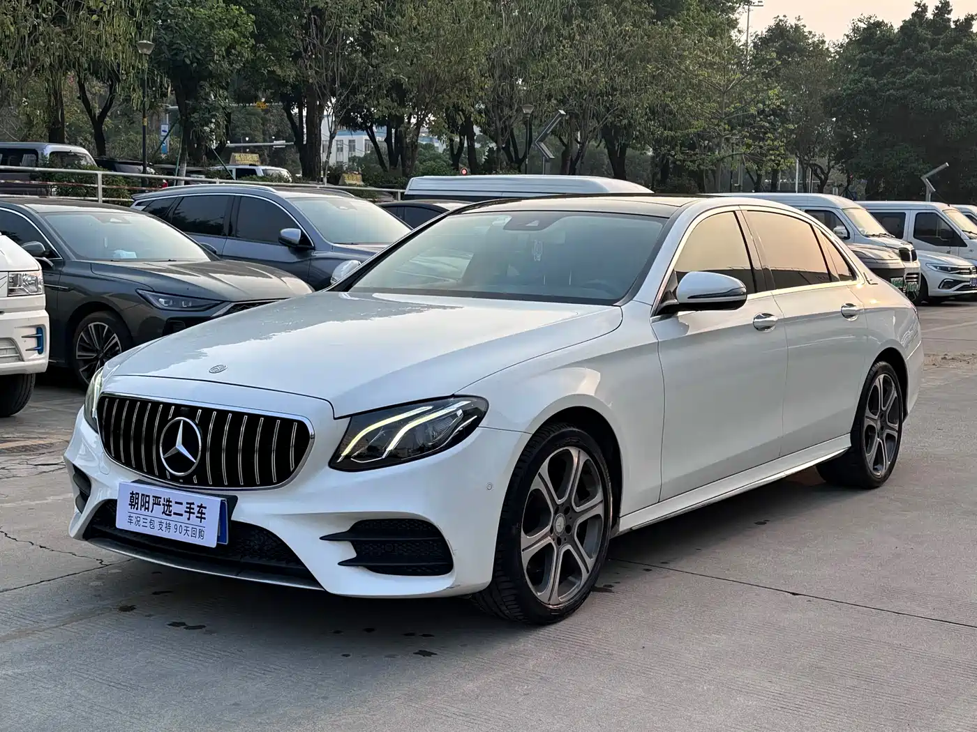 Mercedes-Benz E-Class 2016 E 300 L Sport Fashion Type