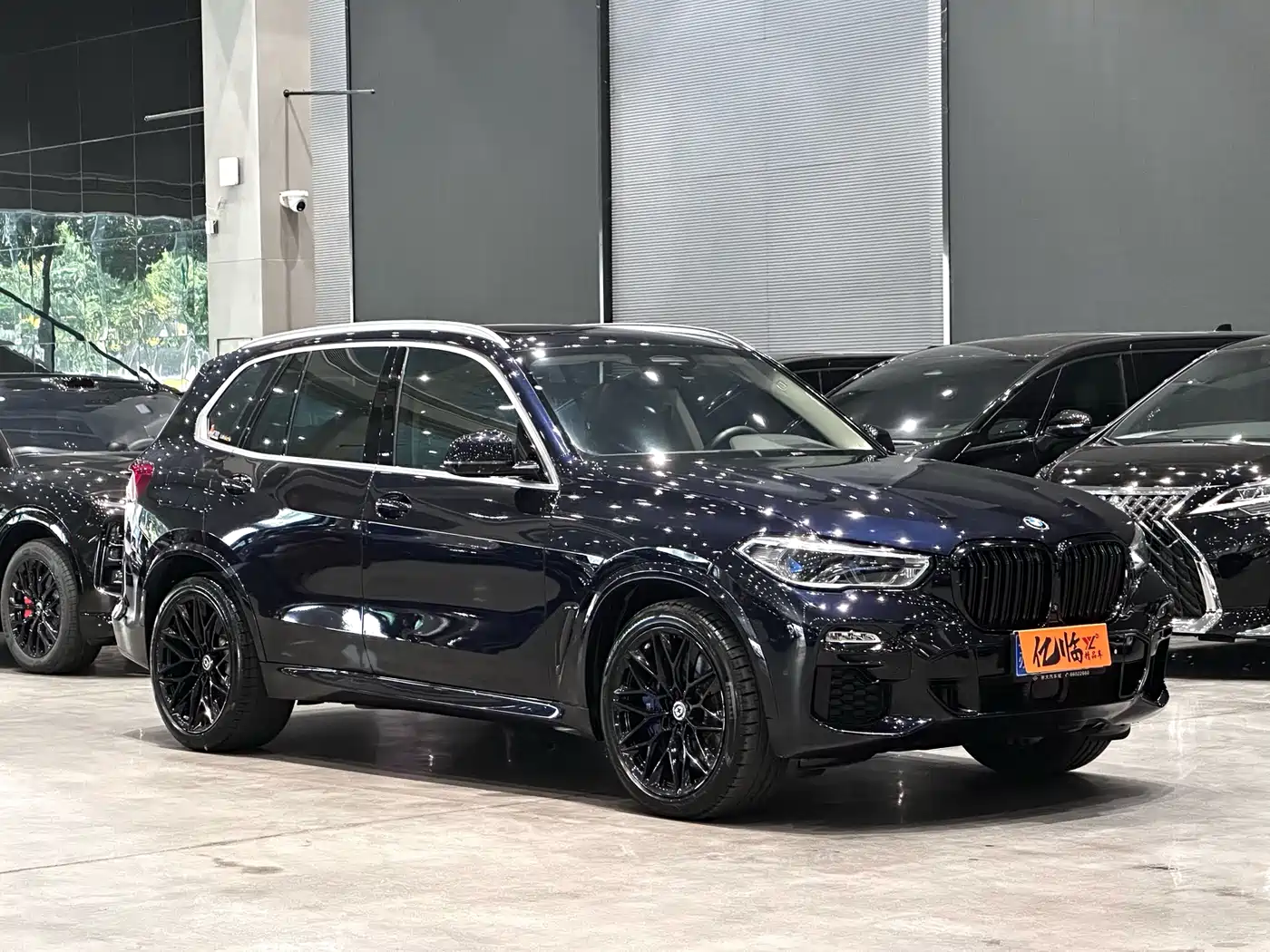 BMW X5 (Import) 2019 xDrive40i Exclusive M Sport Package фото 3