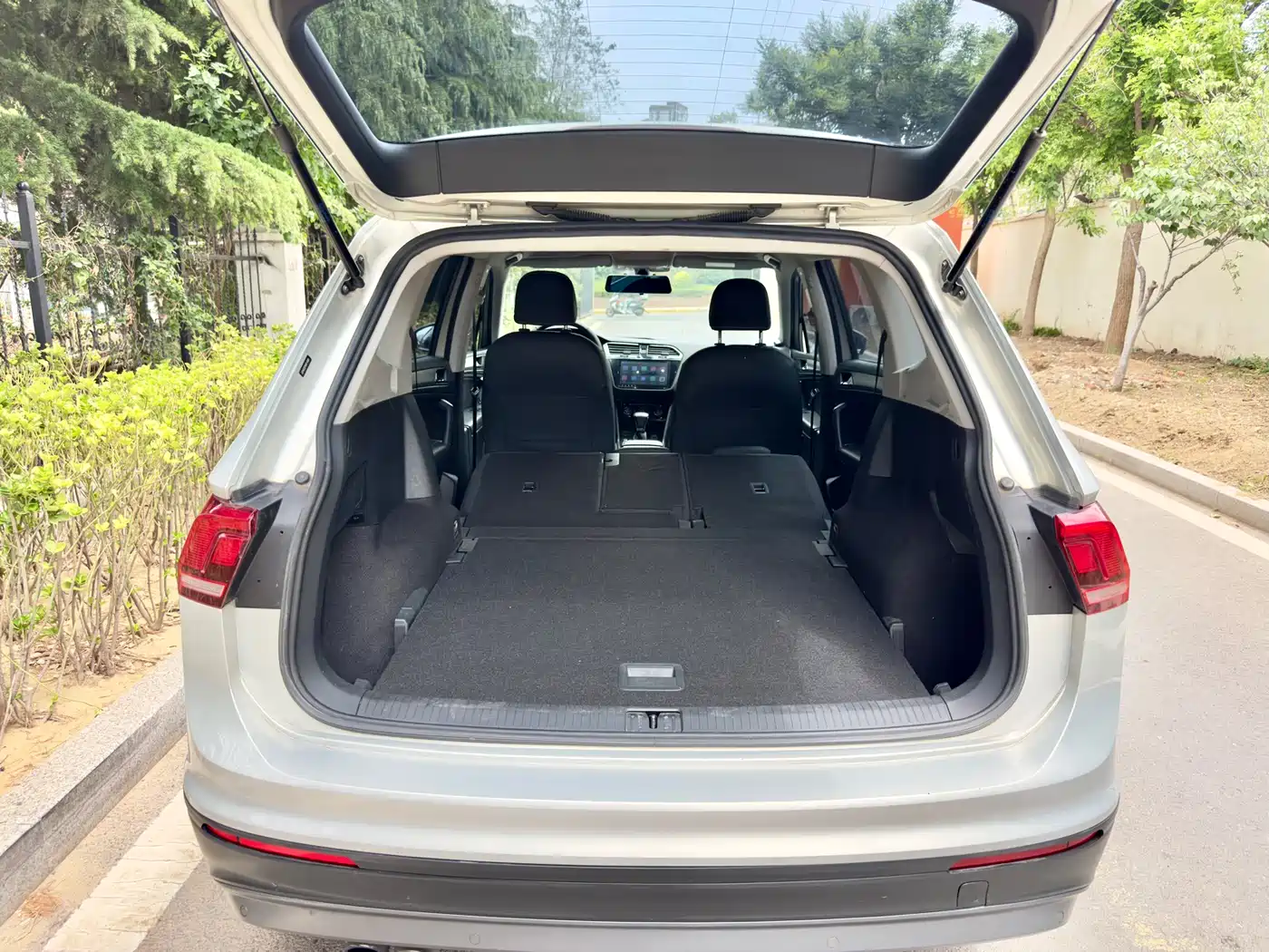 Volkswagen Tiguan L 2017 330TSI Automatic 2WD Trend Edition фото 22