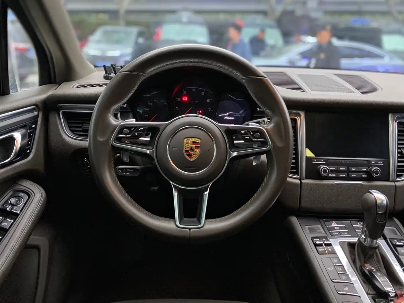 Porsche Macan 2017 Macan 2.0T фото 15