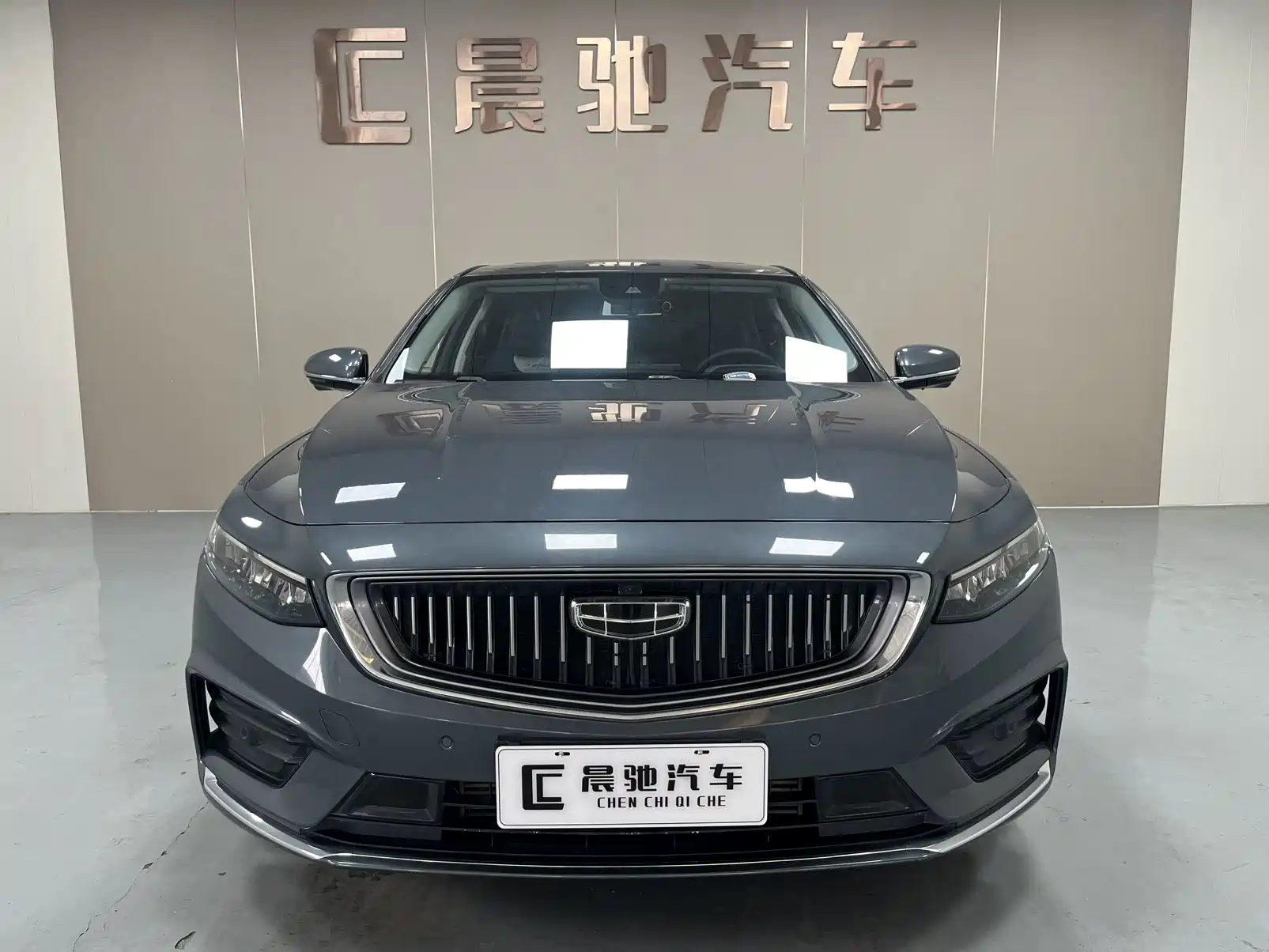 Фото 2 - Geely Preface