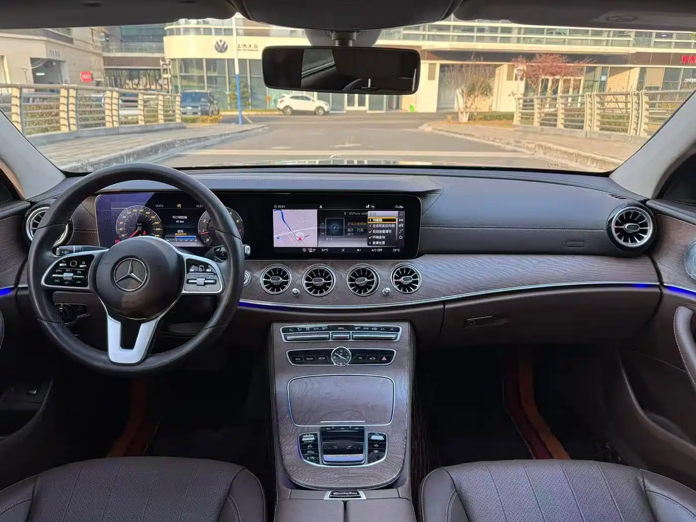 Mercedes-Benz E-Class 2020 E 300 L Luxury Model фото 6