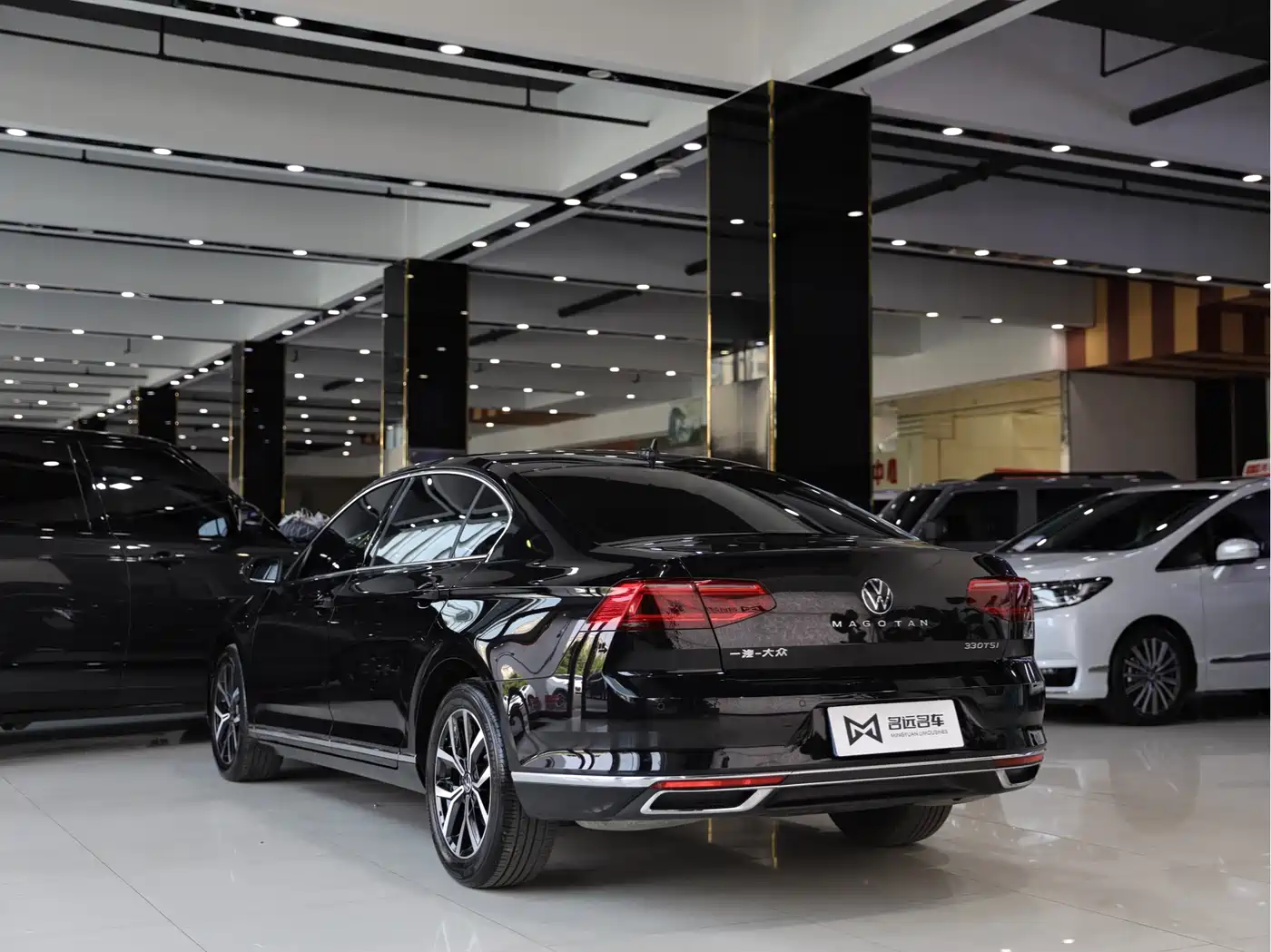 Volkswagen Magotan 2020 330TSI DSG Leading фото 13