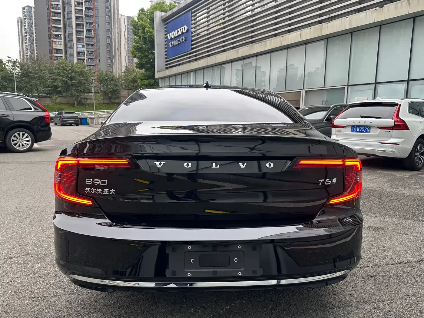 VOLVO S90 PLUG IN HYBRID