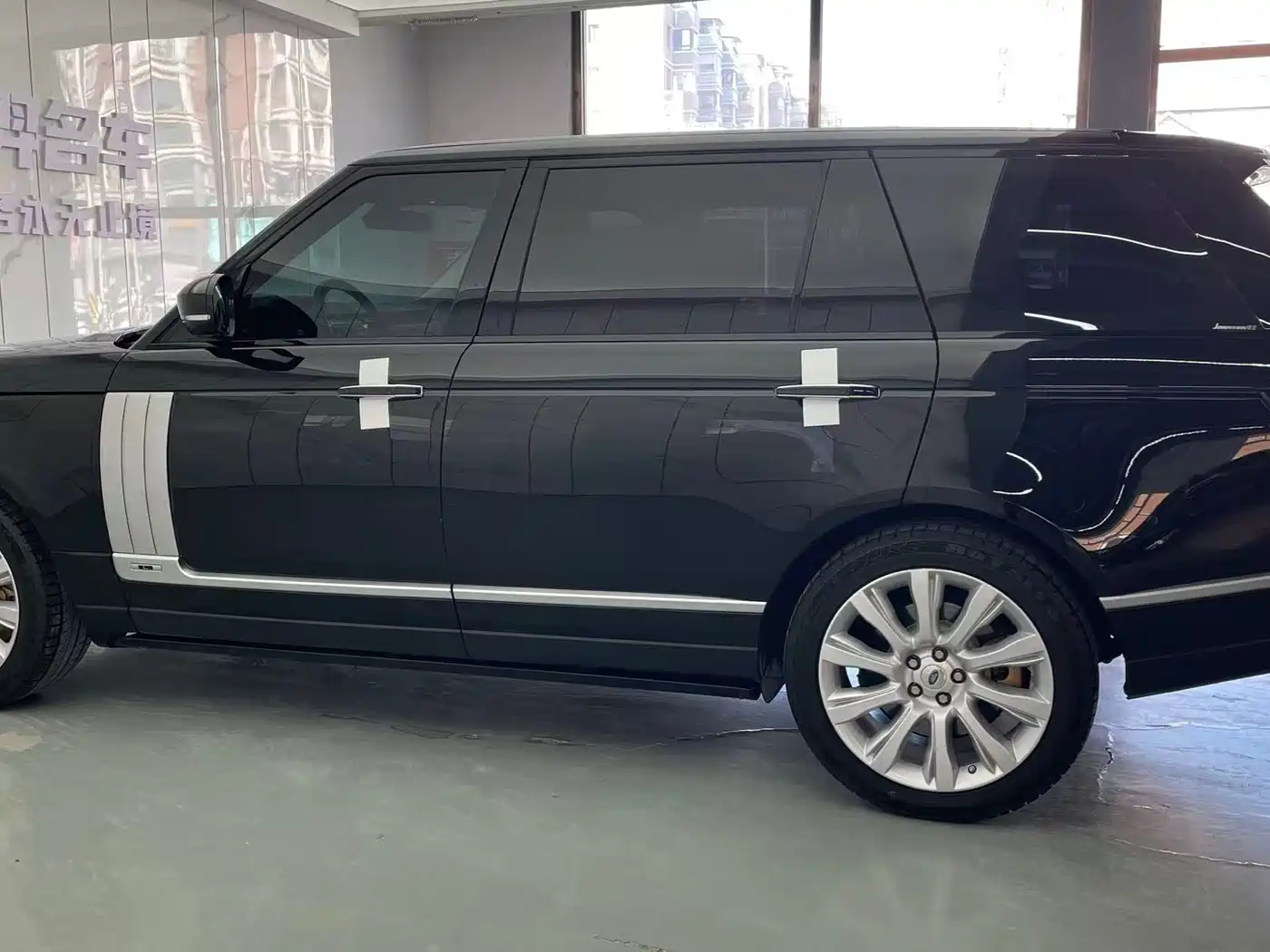 Land Rover Range Rover 2016 3.0 SC V6 Vogue SE Autobiography LWB фото 4