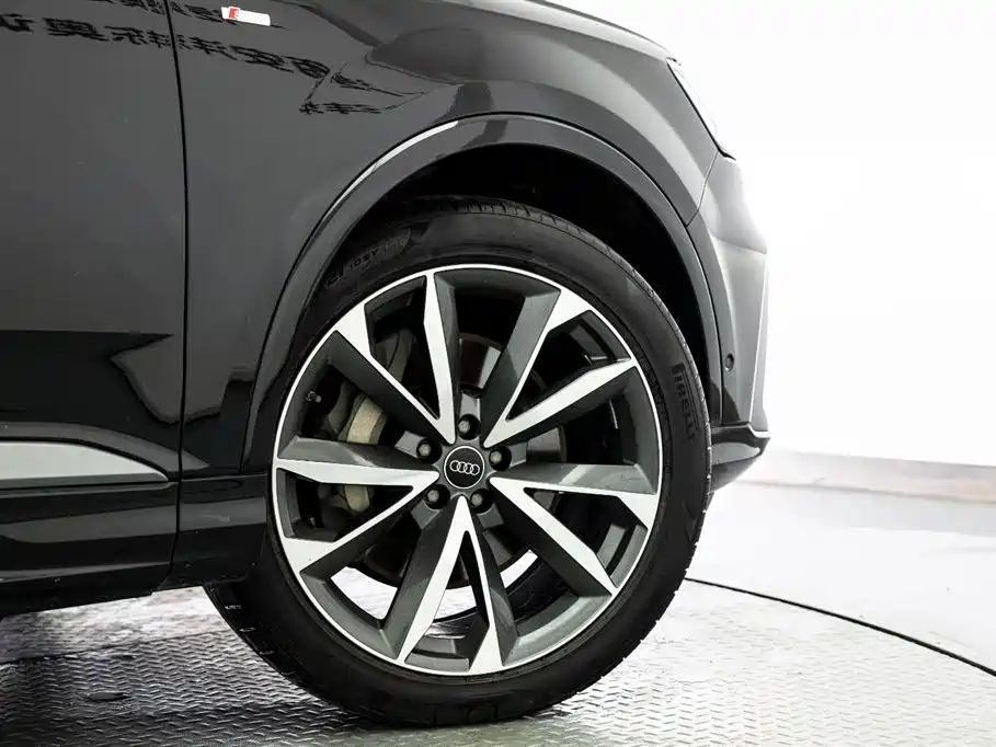 Audi Q7 2023 55 TFSI quattro S line Sport фото 22