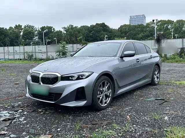 BMW i3 2024