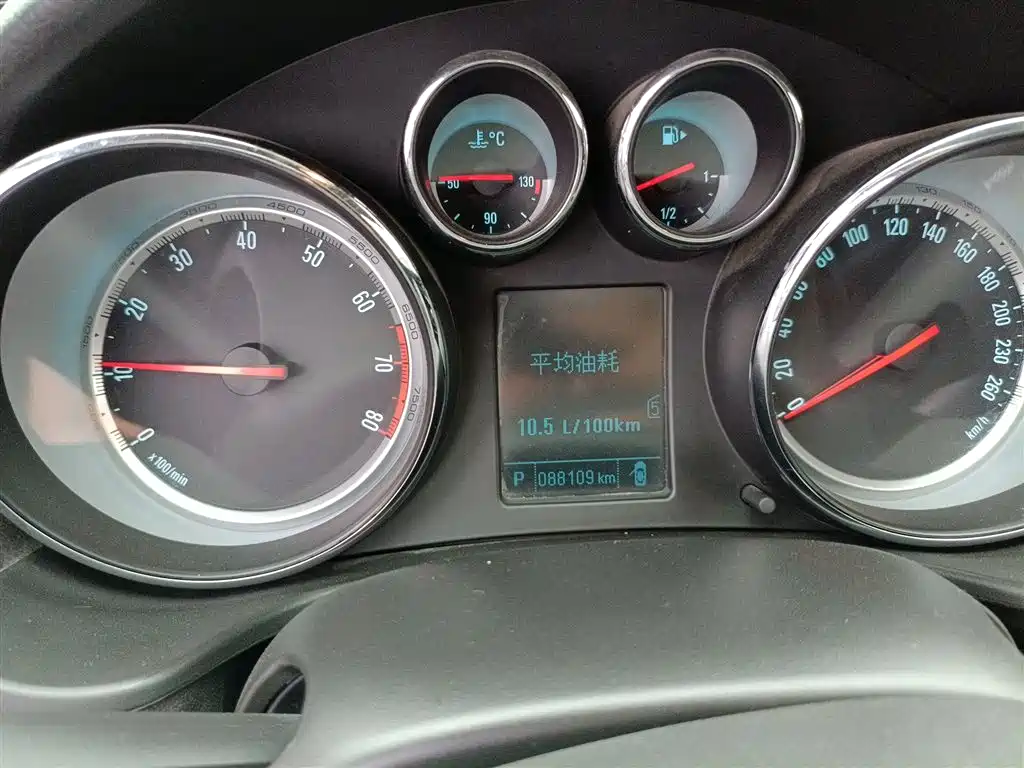 Buick Regal 2015 1.6T Leading Tech Edition фото 12