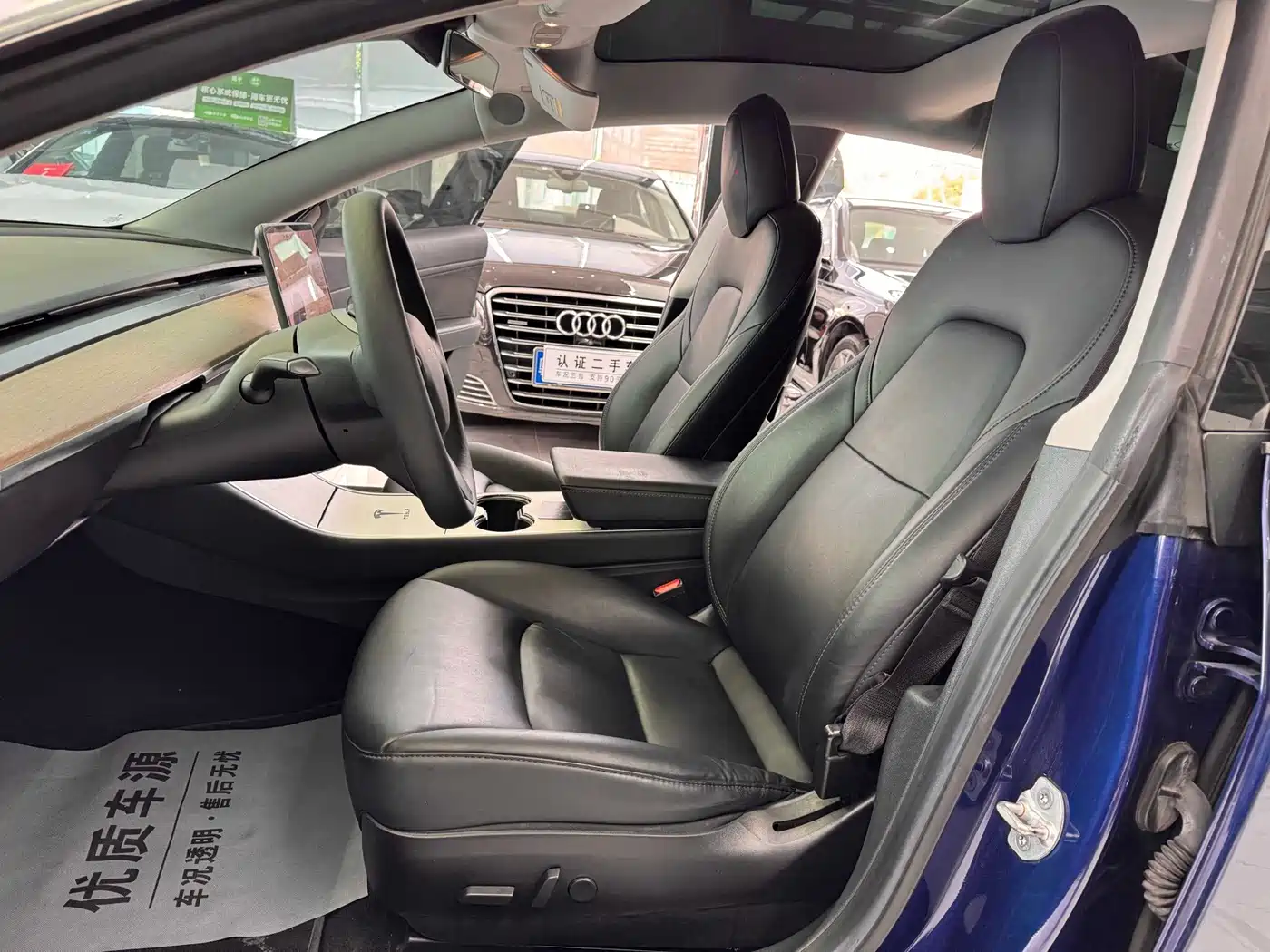 Tesla Model 3 (Import) 2019 2019 Long Range RWD Version