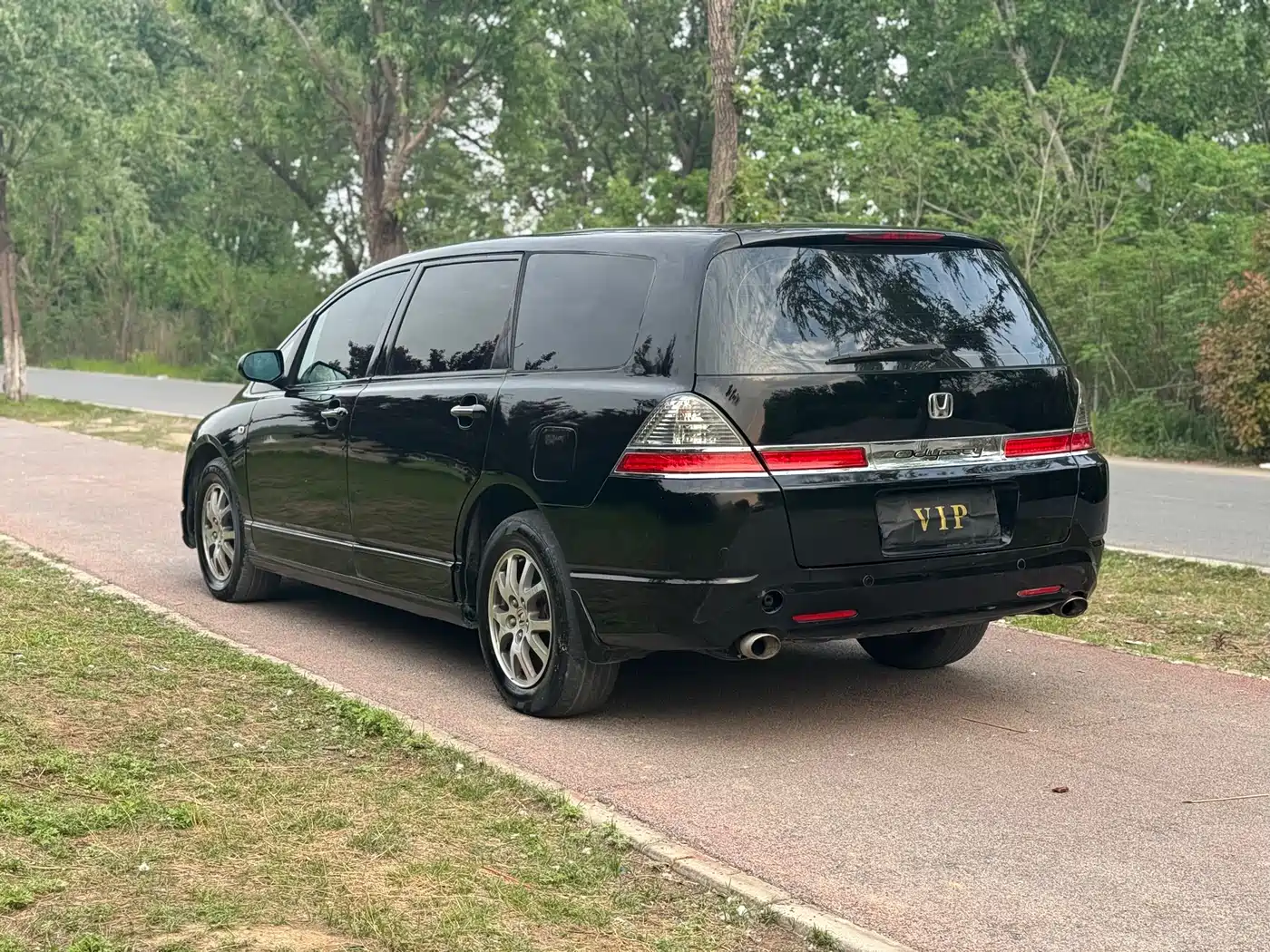 Photo 7 - Honda Odyssey