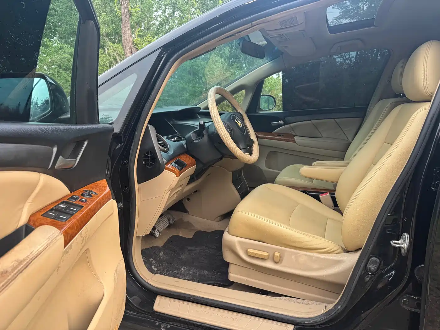 Photo 8 - Honda Odyssey