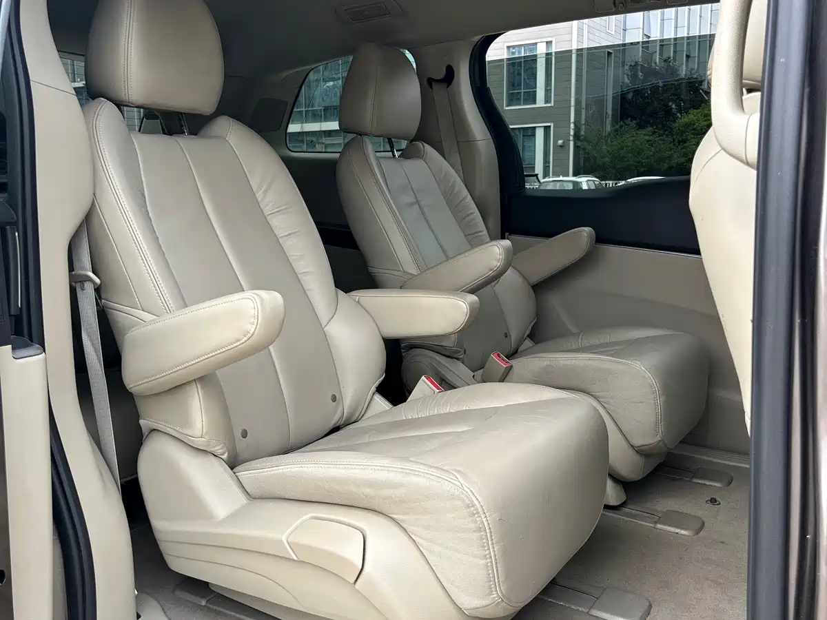 Buick GL8 2017 25S Luxury China V фото 12