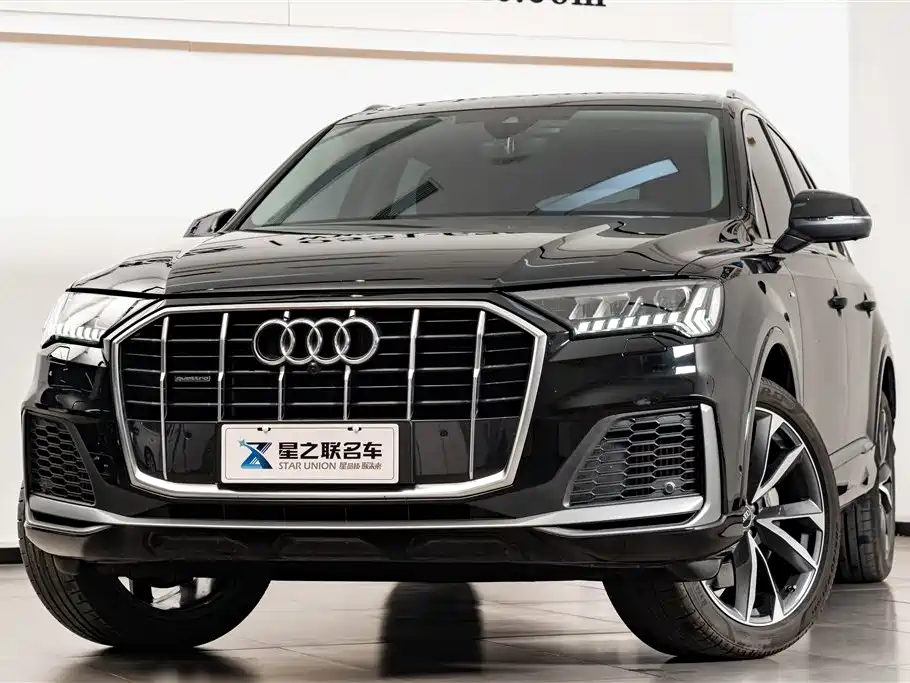 Audi Q7 2023 55 TFSI quattro S line Sport фото 4