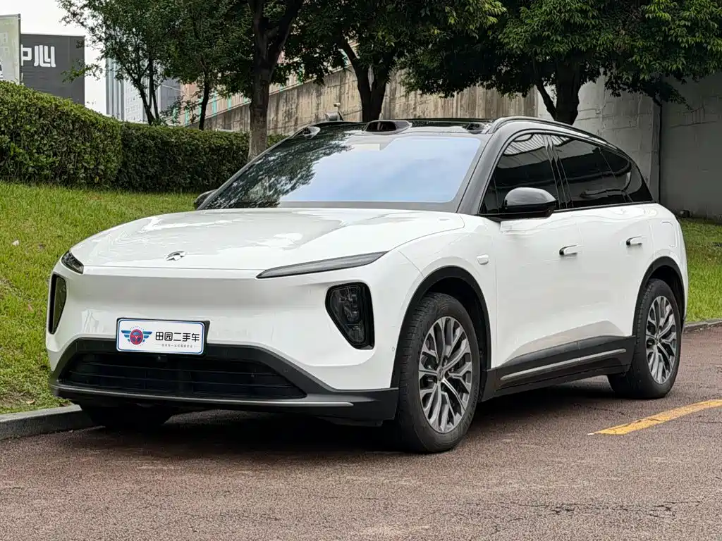 Фото 1 - NIO ES6