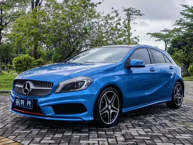 Mercedes-Benz Mercedes-Benz A-Class (Import) 2013 A 260 Sport