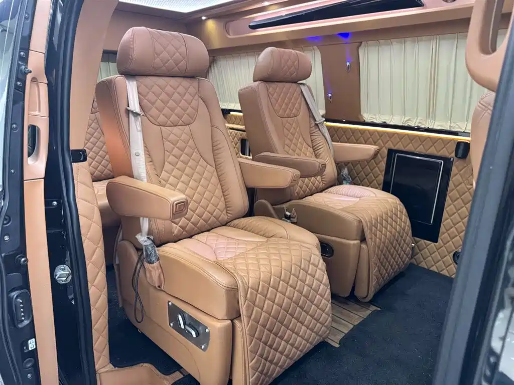 Mercedes-Benz Vito 2016 2.0T Business Edition фото 18