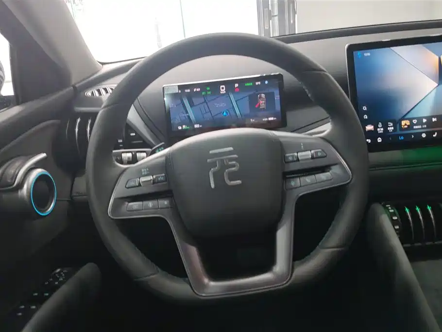 BYD Yuan PLUS 2025 Smart Drive 510KM Surpass Edition фото 15