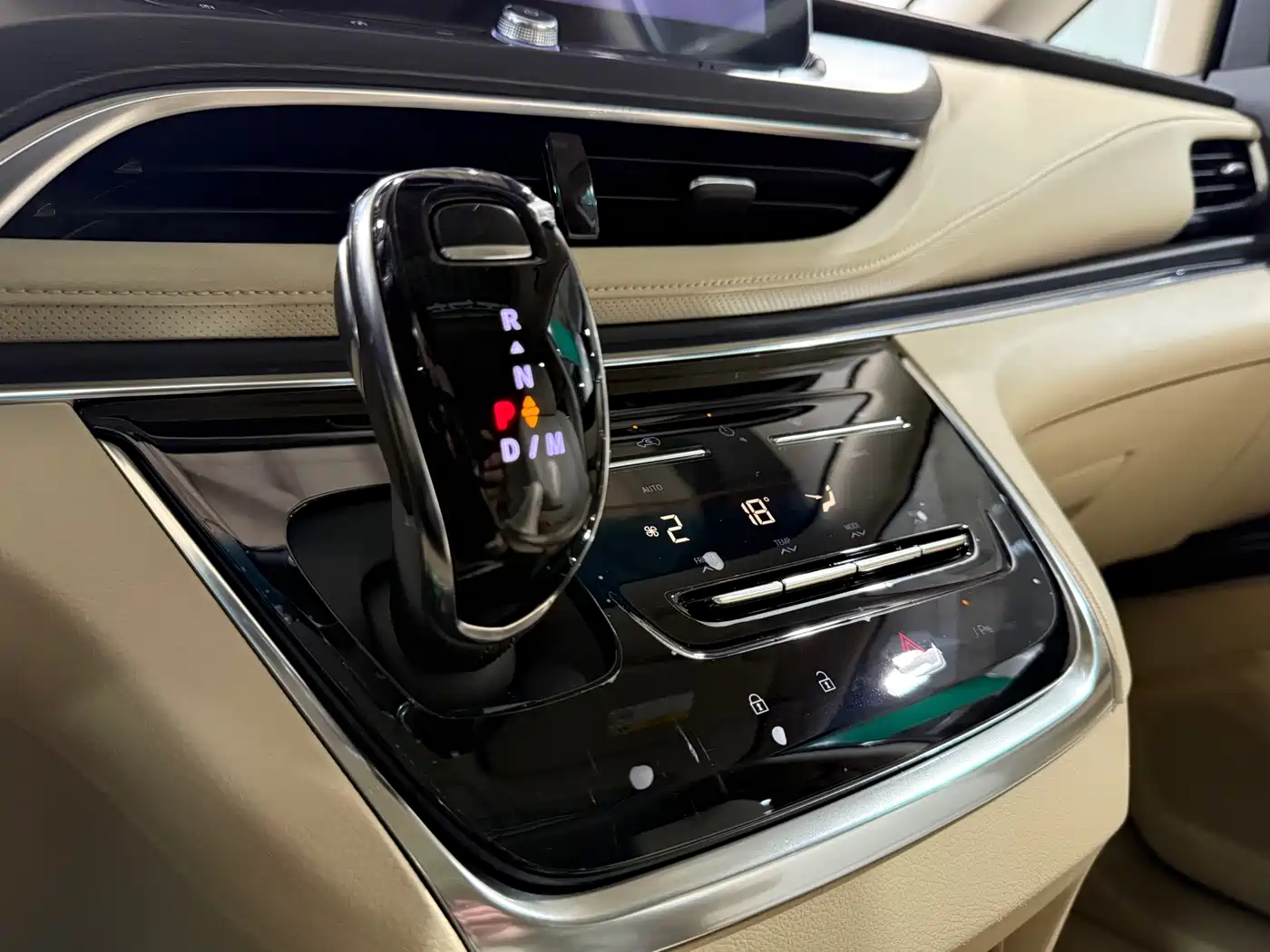 Buick GL8 2023 Facelift Land Business Class Luxury фото 17