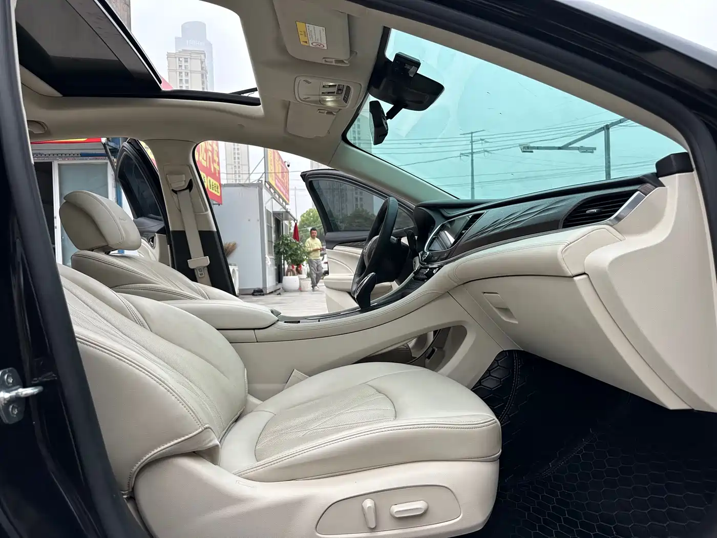 BUICK LACROSSE