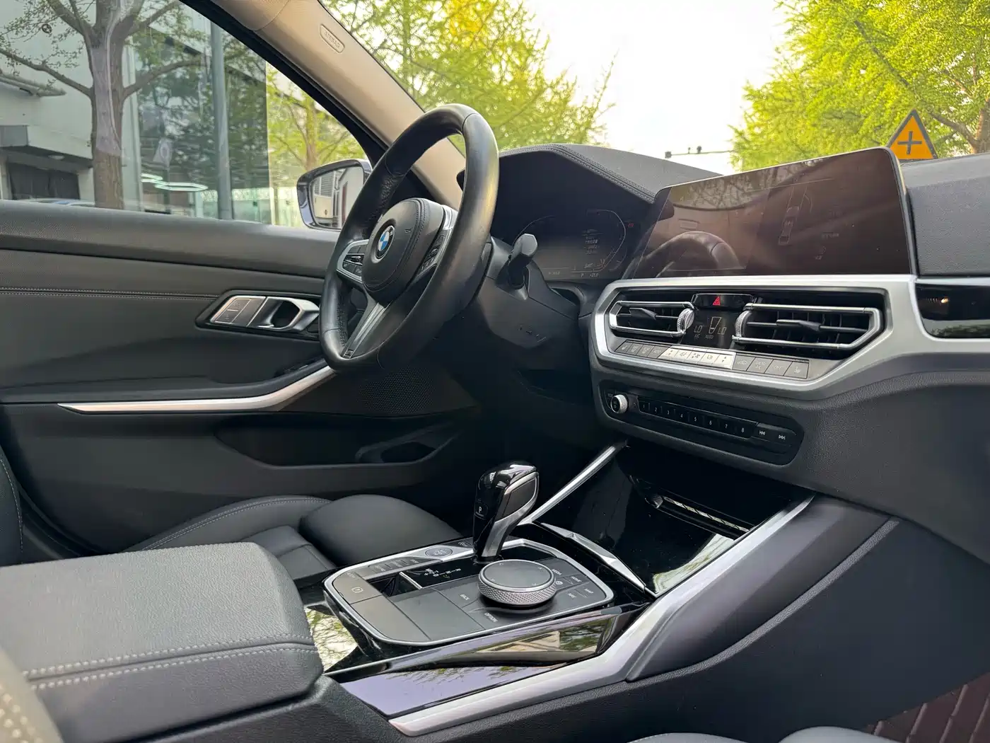 BMW 3 Series 2020 320Li M Sport Package фото 12