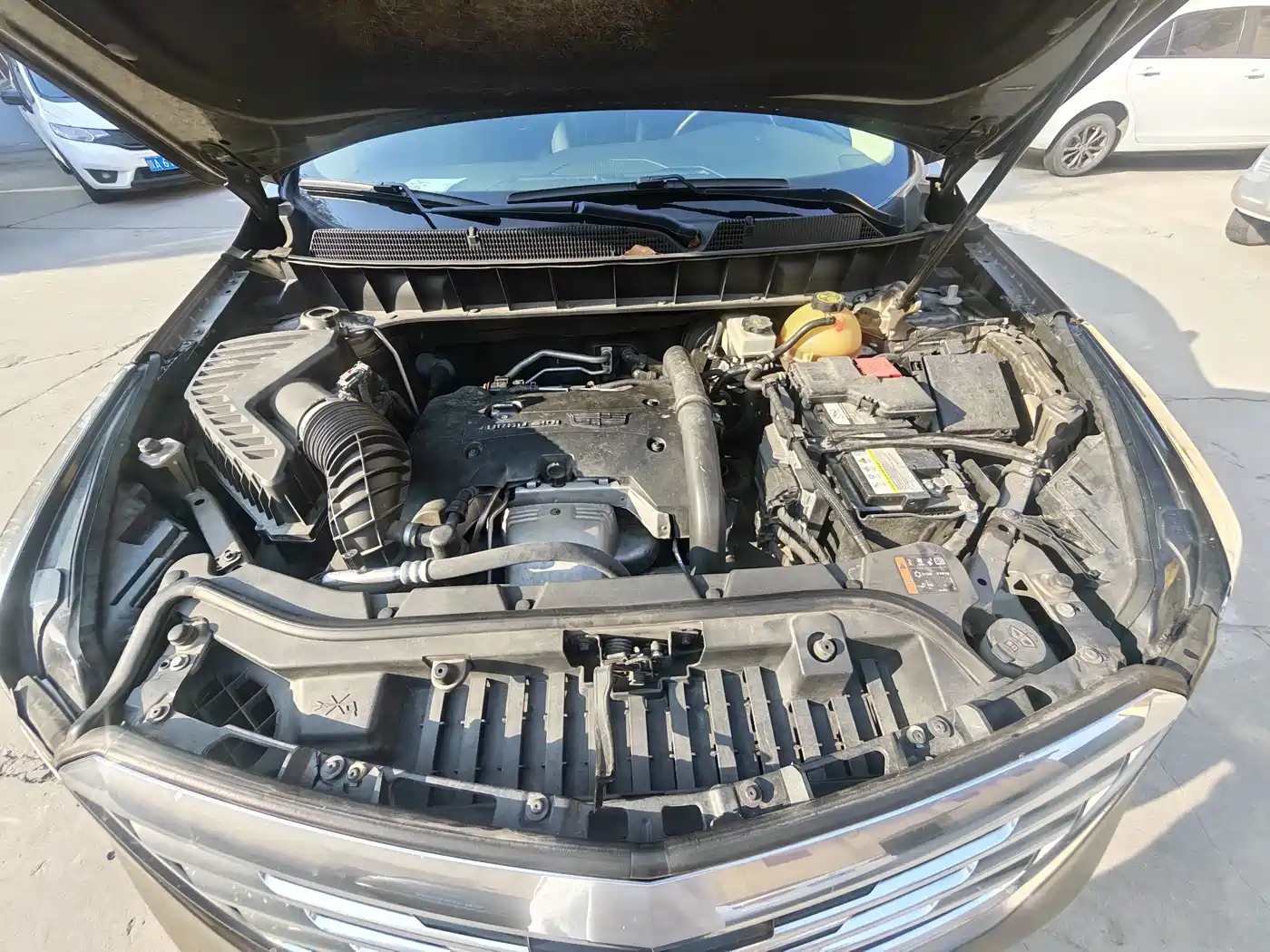Cadillac XT5 2016 2016 25T Luxury Model