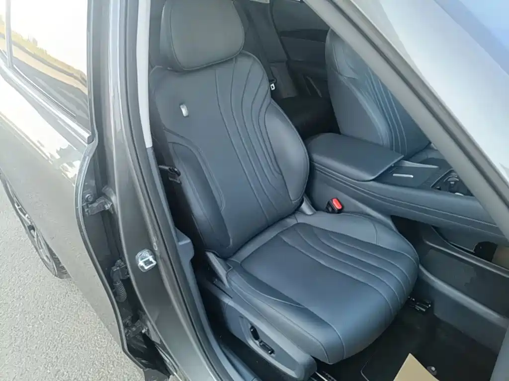 Фото 25 - Geely Galaxy Galaxy E5