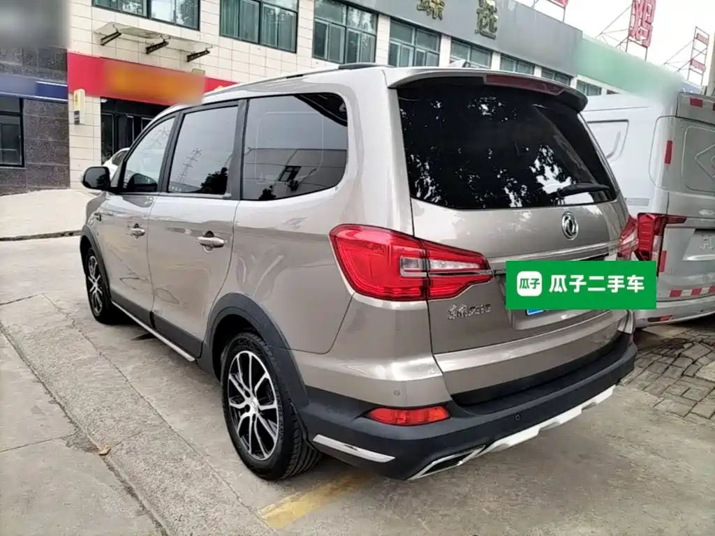 Dongfeng Fengxing Fengxing SX6 2020 2019 1.6L Manual Luxury China VI