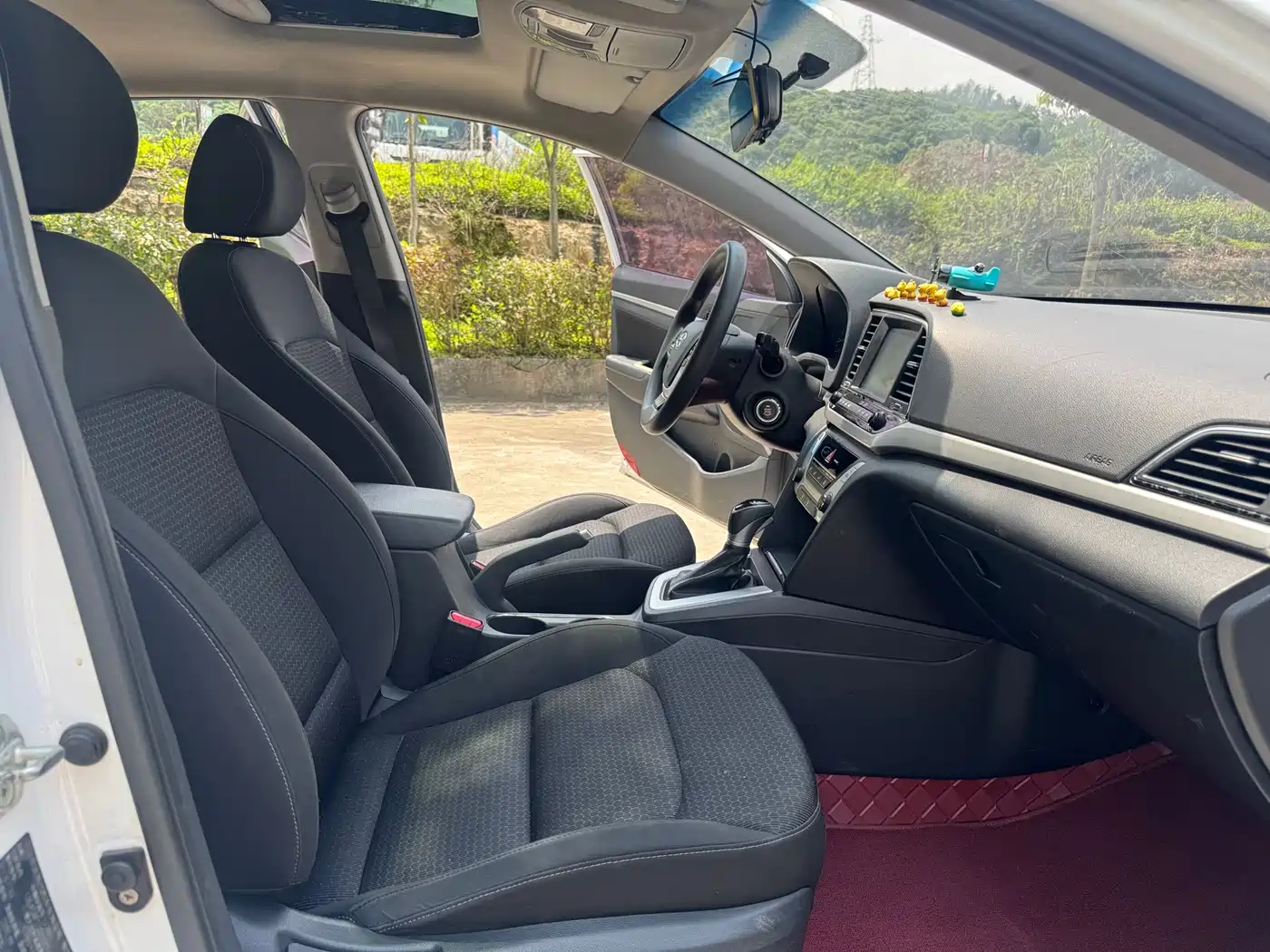 Hyundai Elantra 2016 Model 1.6L Automatic Smart Elite фото 13