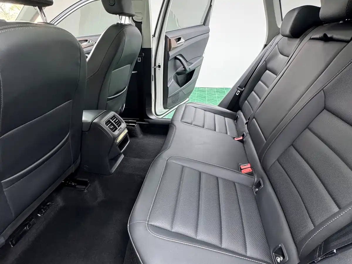 Volkswagen Tharu 2022 280TSI FWD Luxury Edition фото 9