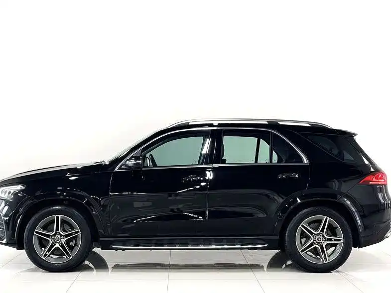 Mercedes-Benz GLE 2021 GLE 450 4MATIC Luxury фото 7